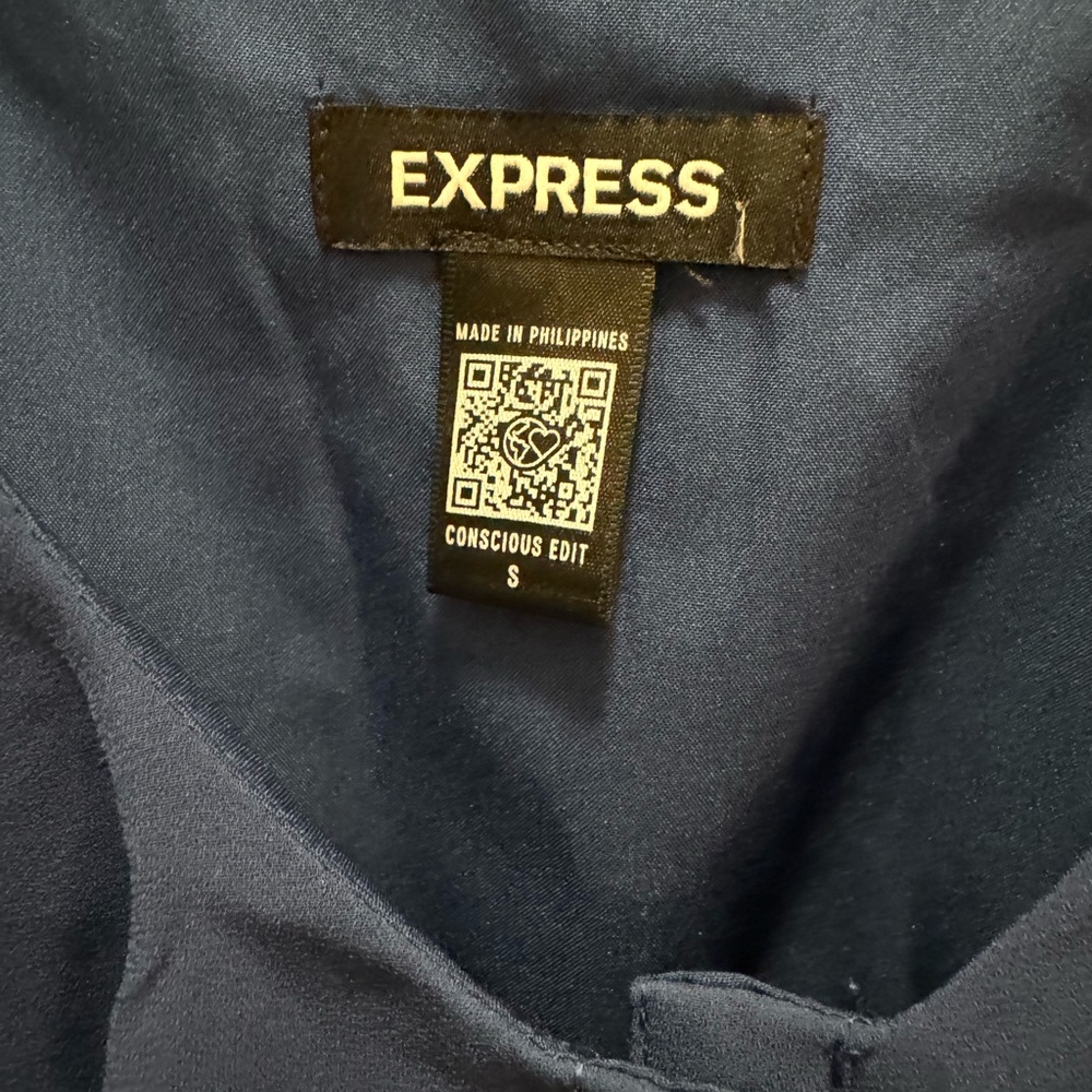 Express  top - Picture 8 of 13